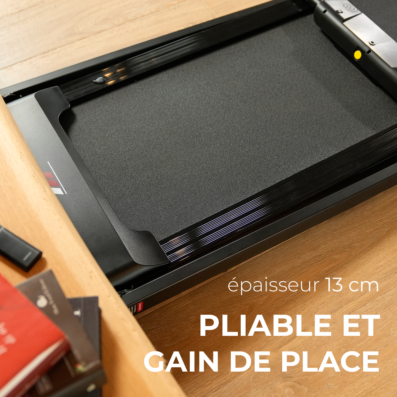 Tapis de course NEXT 2000 pliable et gain de place, épaisseur 13 cm